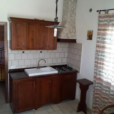 Holiday home Casal Del Borgo, An Old Surrounded By Greenery And A Few Steps From The Village.