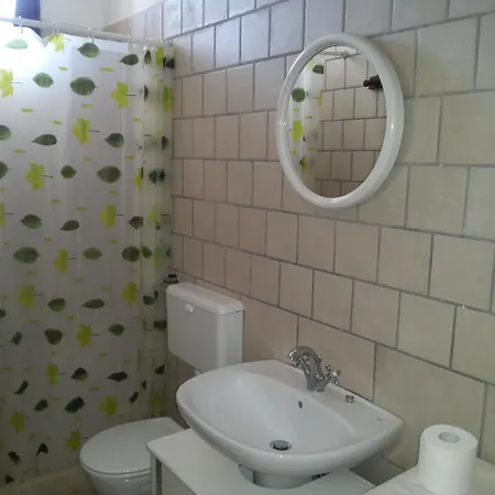 Casal Del Borgo, An Old Surrounded By Greenery And A Few Steps From The Village. Holiday home