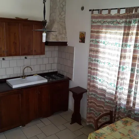 Casal Del Borgo, An Old Surrounded By Greenery And A Few Steps From The Village. Holiday home *